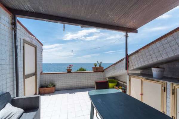 Foto casa in affitto a fondachello di mascali