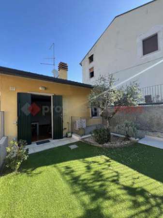 Foto Casa Indipendente - Verona . Rif.: Cod. rif 3267801ARG