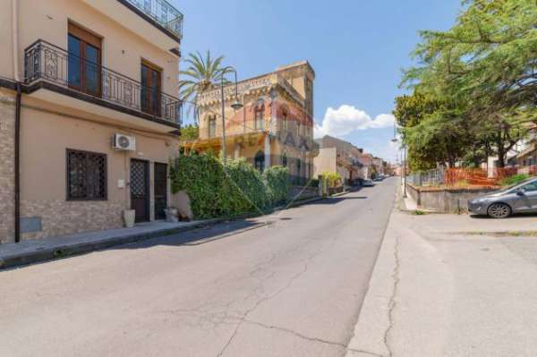 Foto Casa Indipendente in affitto a Acireale, Pozzillo