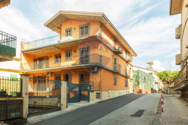 Foto Casa indipendente in affitto a Belpasso