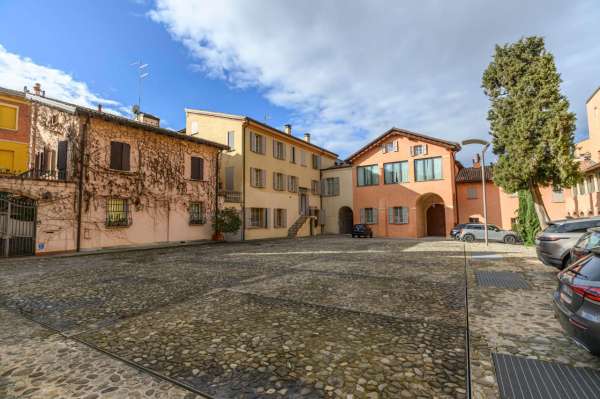 Foto Casa indipendente in affitto a Bologna