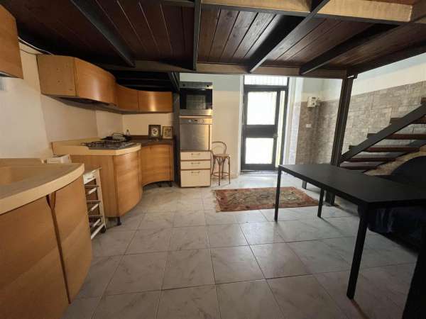 Foto Casa indipendente in affitto a Catania