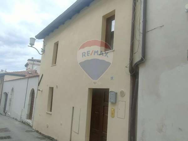 Foto Casa indipendente in affitto a L'Aquila