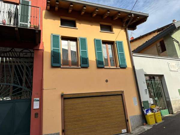 Foto Casa indipendente in affitto a Lecco
