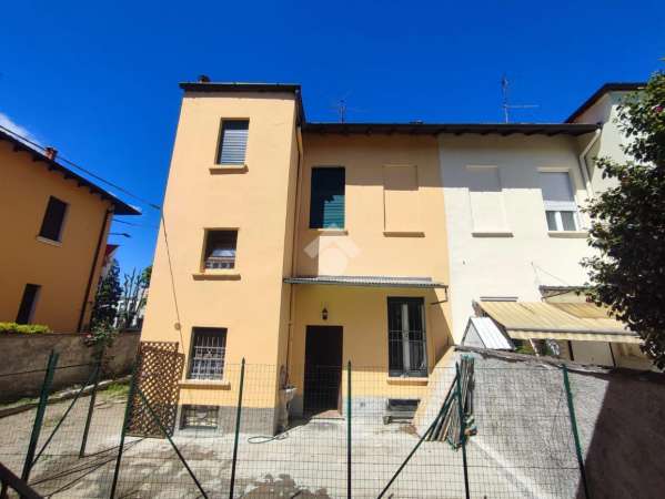 Foto Casa indipendente in affitto a Legnano