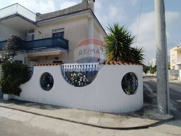 Foto Casa indipendente in affitto a Manfredonia