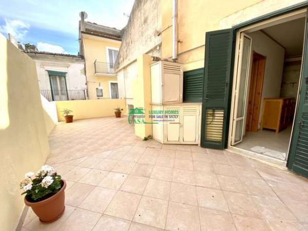 Foto Casa indipendente in affitto a Ragusa
