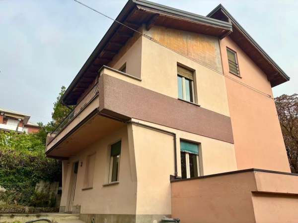 Foto Casa indipendente in affitto a Salsomaggiore Terme