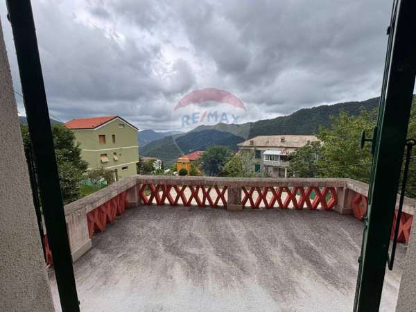 Foto Casa indipendente in affitto a Uscio