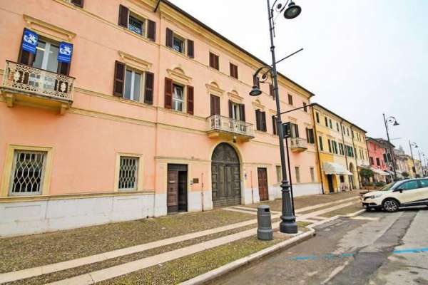 Foto Casa indipendente in affitto a Villafranca Di Verona