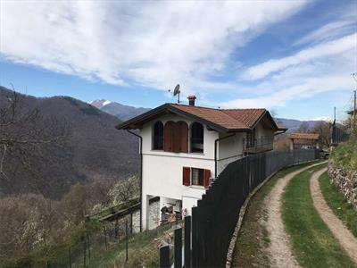 Foto Casa singola in Affitto, 5 Locali, 269 mq, Ponna
