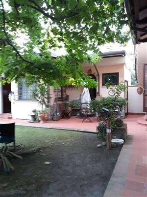 Foto Casa singola in buono stato di 75 mq. a Marina Di Massa