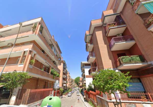 Foto CASAL BRUCIATO BILOCALE CON BALCONCINO
