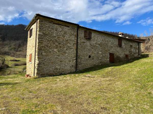 Foto Casale indipendente in affitto  �. 550