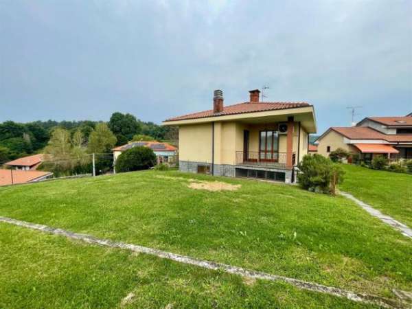 Foto Casale Litta  Villa singola arredata con giardino  1500 mensili  Disponibile dal 15 ottobre