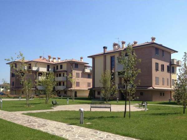 Foto CASARILE CENTRO Trilocale 60 mq con posto auto