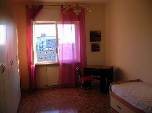 Foto Caserta Universit  - Camere per studentesse