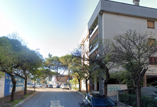 Foto CASTEL GIUBILEO QUADRILOCALE CON BALCONE E 2 POSTI AUTO
