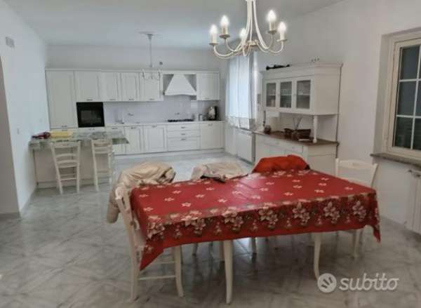 Foto CASTELVERDE TRILOCALE ARREDATO CON GIARDINO PRIVATO.