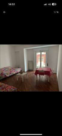 Foto CATANZARO CENTRO. STANZA IN APPARTAMENTO