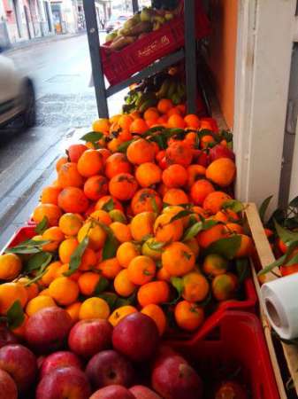 Foto Cedesi attivit  di ortofrutta e gastronomia