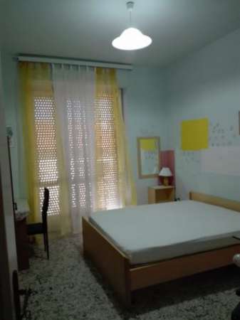 Foto Cercasi coinquilina  Stanza singola con letto matrimoniale a Campobasso