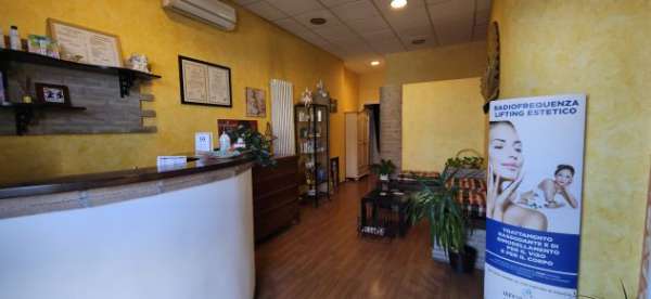 Foto CESSIONE ATTIVIT� � CENTRO ESTETICO (FALCONARA MARITTIMA)