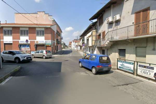 Foto CHIVASSO TRILOCALE RISTRUTTURATO CON TERRAZZO