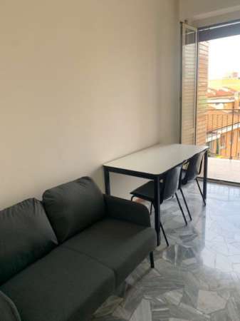 Foto CITTA' STUDI ATTIGUO MM2 AMPIO BILOCALE