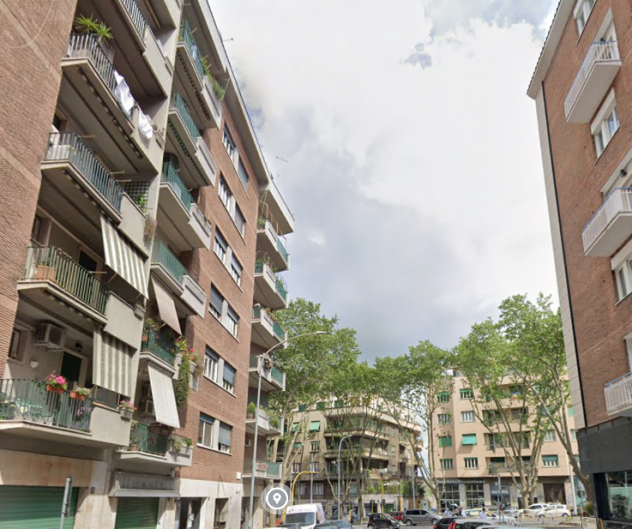 Foto CITTA GIARDINO TRILOCALE CON BALCONE