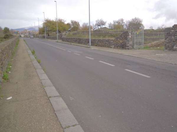 Foto CODICE 3989 TERRENO  12.468 MQ  SU STRADA A BELPASSO-CIRCONVALLAZIONE
