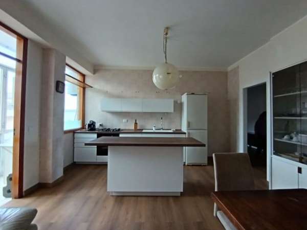 Foto Codice sr2025/062 - quadrivani arredato