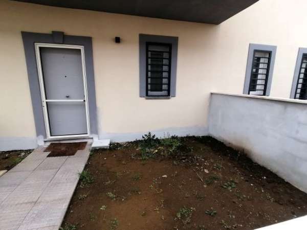 Foto COLLE SPINA | Villa nuova costruzione | Giardino e box auto