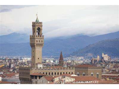 Foto COMMERCIALE - PIAZZA DEL DUOMO-PIAZZA DELLA SIGNORIA