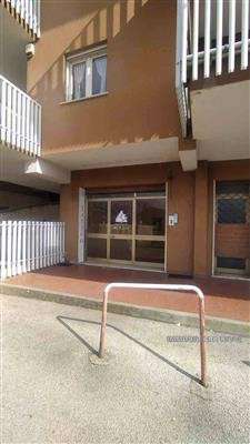 Foto Commerciale buono/abitabile