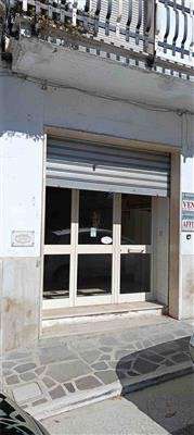 Foto Commerciale buono/abitabile