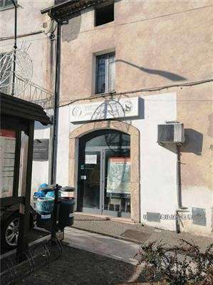 Foto Commerciale buono/abitabile