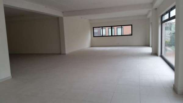 Foto Commerciale in affitto a Lucca