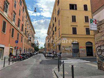 Foto Commerciale ottimo/ristrutturato San Lorenzo