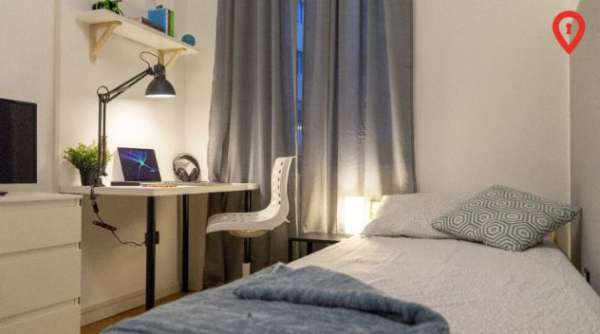 Foto Comoda stanza singola con spese, utenze e servizi inclusi