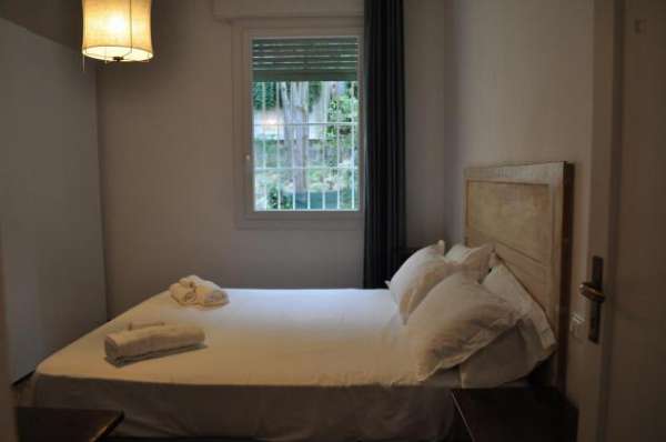 Foto Comodo appartamento di due camere da letto, con area esterna inclusa, vicino ai Giardini Margherita Bologna