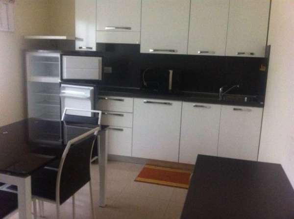 Foto Comodo bilocale arredato e ristrutturato Via Cavour Asti