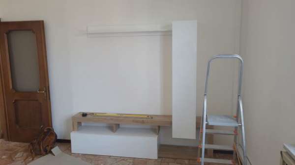 Foto COMODO TRILOCALE CON BOX AUTO