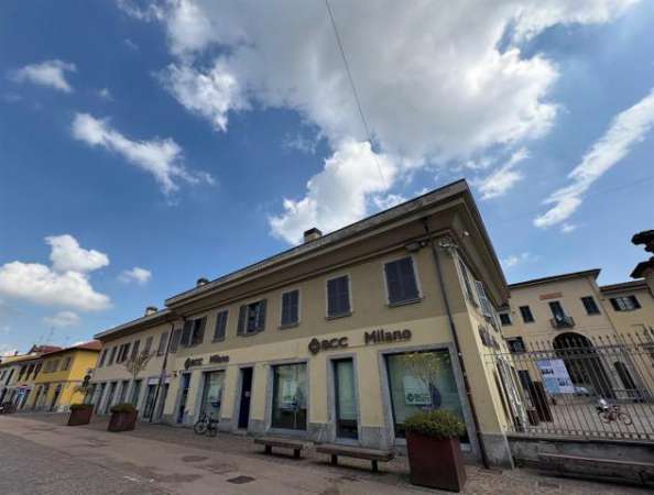 Foto CONCOREZZO CENTRALISSIMO BILOCALE MANSARDATO ARREDATO