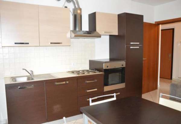 Foto CONCOREZZO RECENTE MONOLOCALE ARREDATO