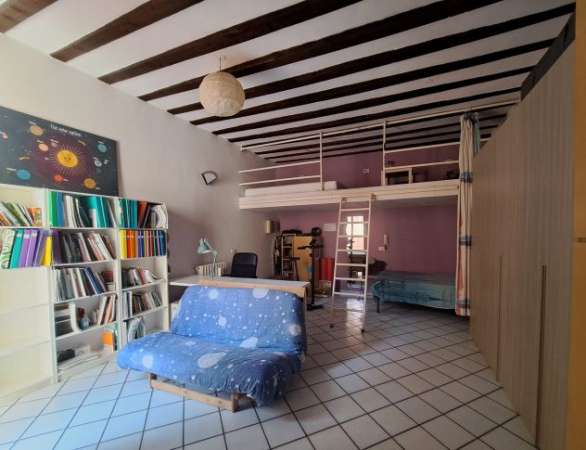 Foto CONDIVISIONE BILOCALE PORTA TICINESE PER RAGAZZA