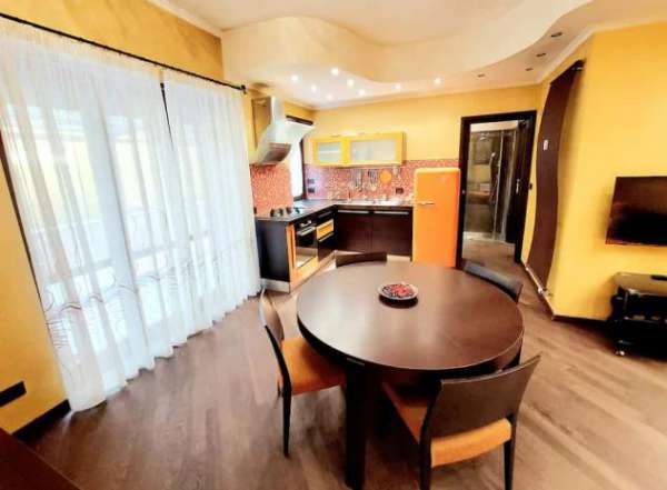 Foto Confort apartment & spacious terrace Pamphili