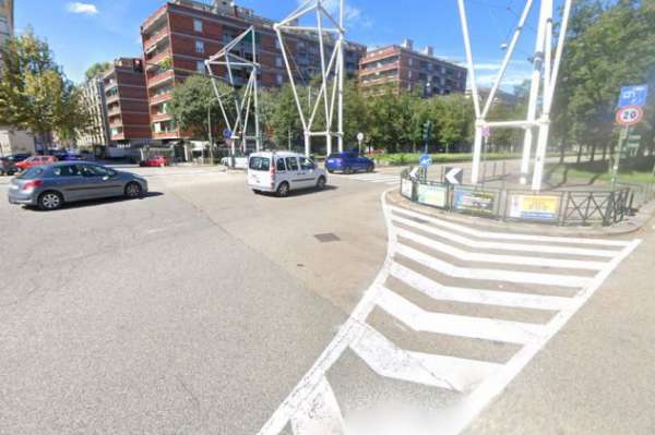 Foto CORSO MEDITERRANEO GRAZIOSO TRILOCALE RISTRUTTURATO ARREDATO FINEMENTE