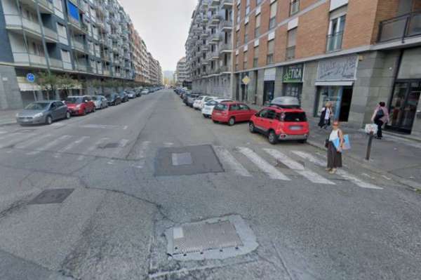 Foto CORSO ORBASSANO TRILOCALE RISTRUTTURATO CON TERRAZZINO