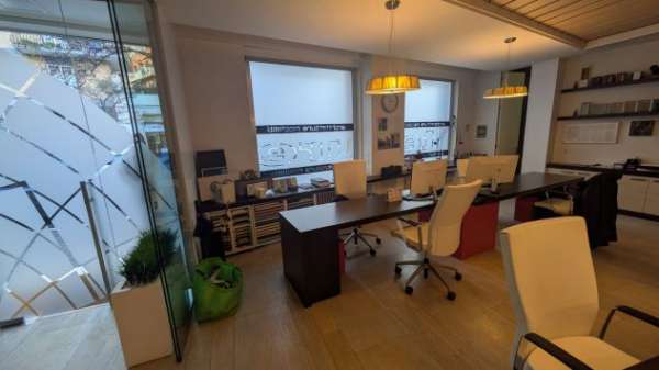 Foto coworking in studio di architettura
